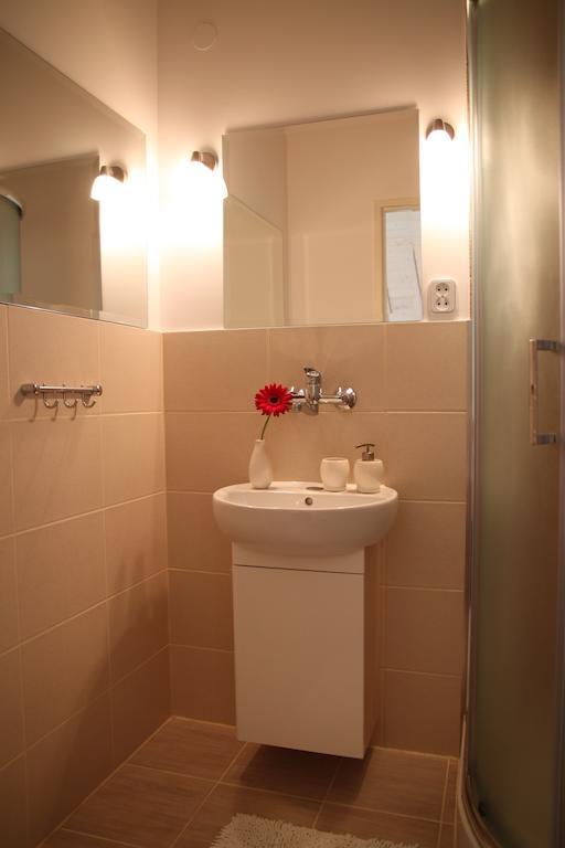 Libra Apartment Mikołajki Room photo